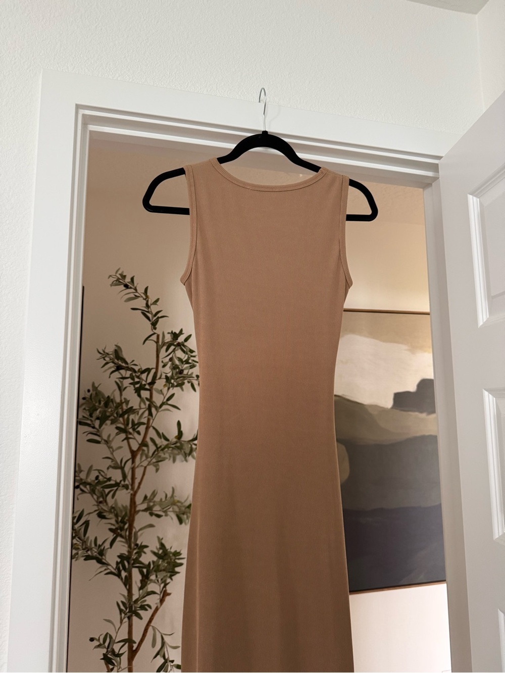 PRETTYGARDEN Tan Ribbed Knit Cutout Midi Dress Size S Sleeveless Bodycon w/ Slit - Picture 4 of 4